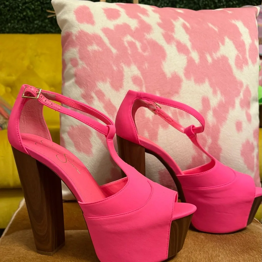 Jessica Simpson NWOB Hot Pink Platform Block Chunky Heels‎ Size 9